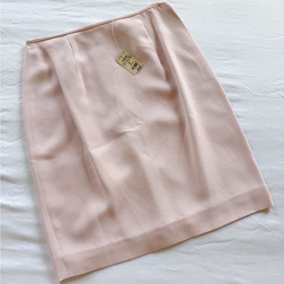 NWT Ann Taylor 100% Silk Pink Pencil Skirt USA Vtg 90s Size 2P - Picture 1 of 5